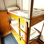 Rhythm Floating Hostel - Zadar